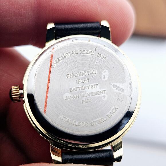 Gold Tone Women's Minimalist Contemporary Watch Black Faux Leather Band Classic - Picture 6 of 6